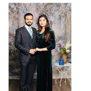 Meet your Posher, Amna